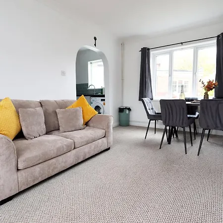 Crokeswood Walk 3 Bed House Guest house Bristol