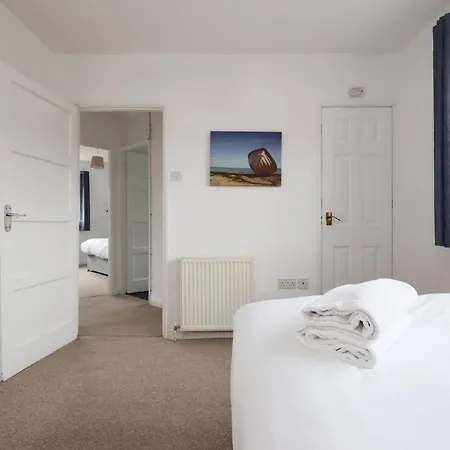 Crokeswood Walk 3 Bed House Guest house Bristol