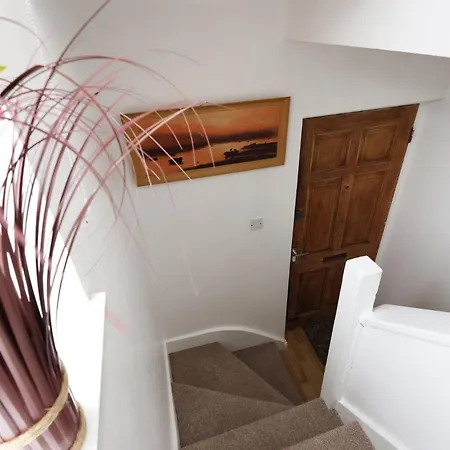 Crokeswood Walk 3 Bed House 3* Bristol